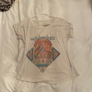 The Buckle Doe t-shirt with pocket.